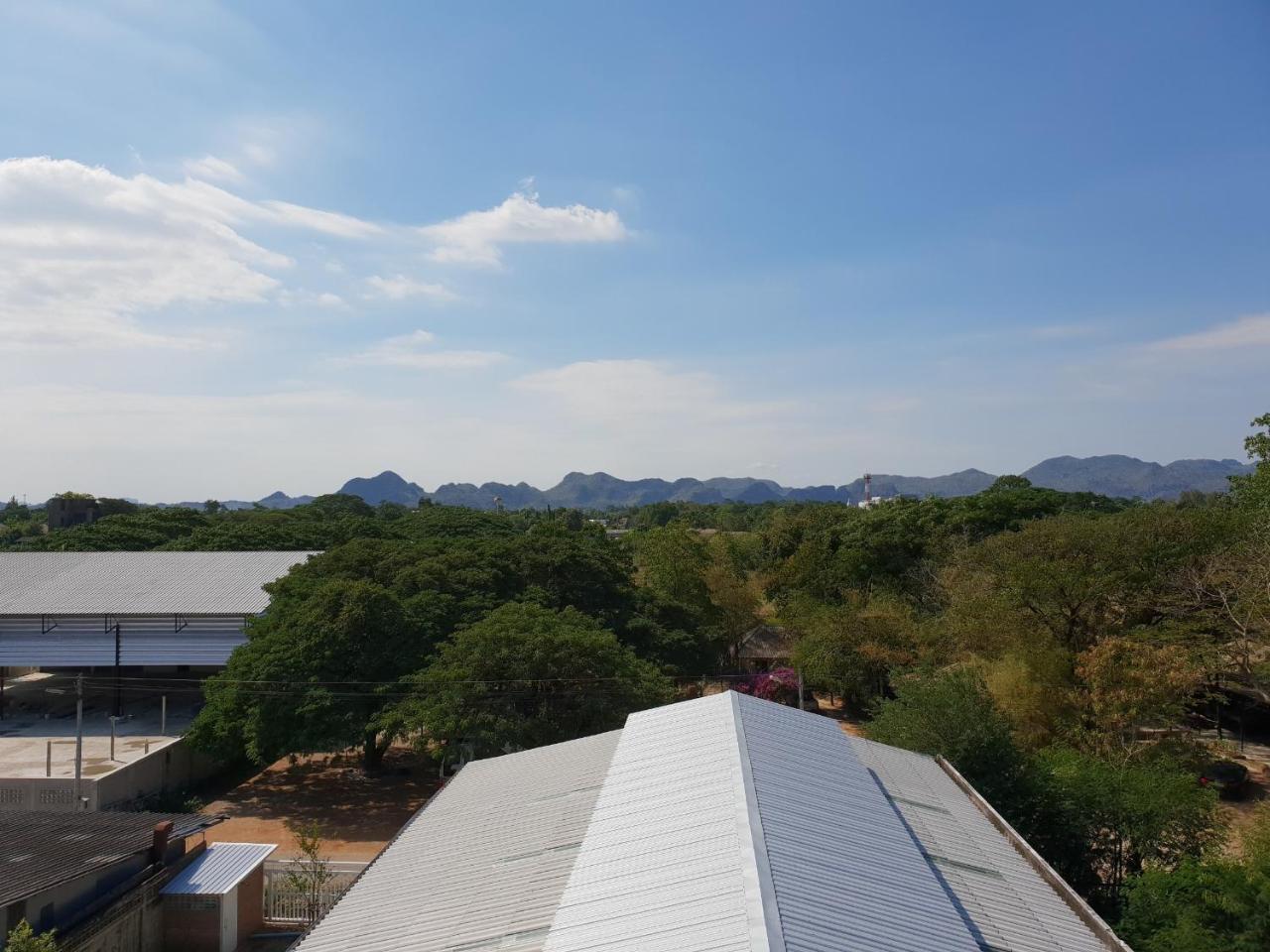 Latima Boutique Hostel Kanchanaburi Eksteriør billede