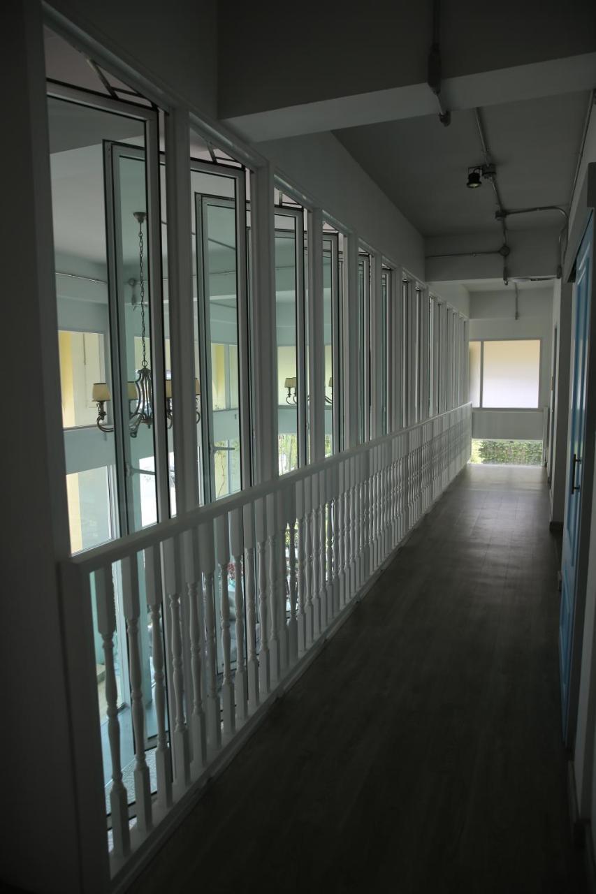 Latima Boutique Hostel Kanchanaburi Eksteriør billede